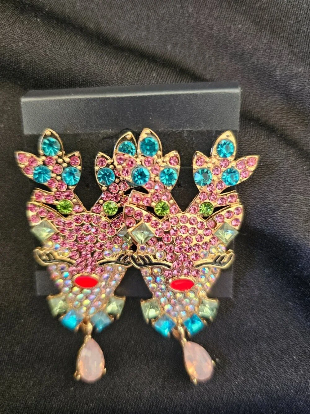 🦌 NWT Colorful Rhinestone Reindeer Statement Earrings – Gold Tone Christmas🎄🦌